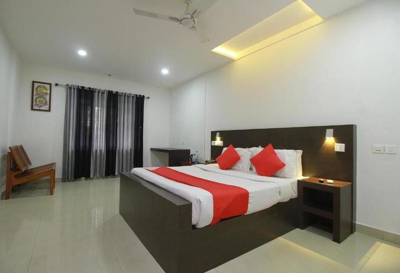 فندق Half Moon Residency Calicut