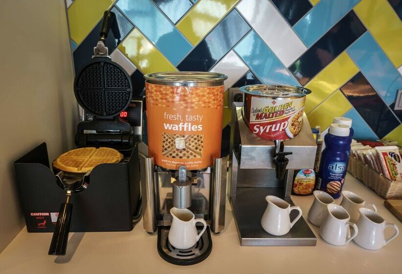 هتل Hampton By Hilton Amsterdam Centre East