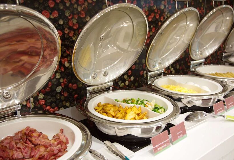 Отель Hampton By Hilton Nizhny Novgorod