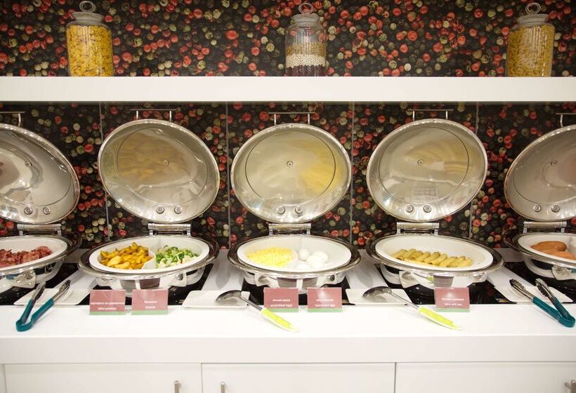 Отель Hampton By Hilton Nizhny Novgorod