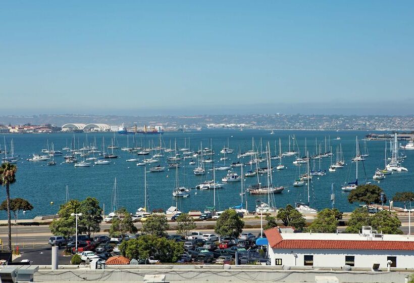 Отель Hilton Garden Inn San Diego Downtown/bayside