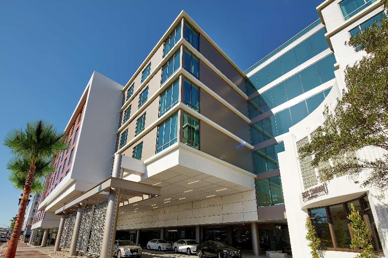 Отель Hilton Garden Inn San Diego Downtown/bayside