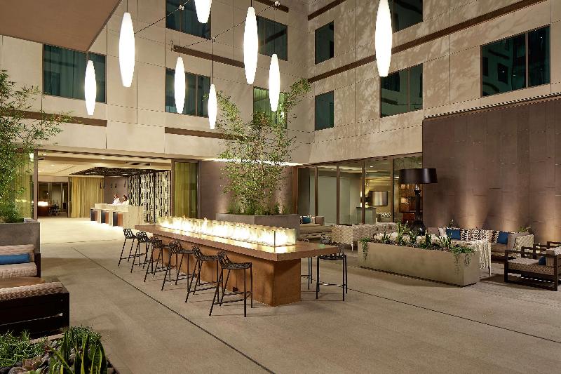 Отель Hilton Garden Inn San Diego Downtown/bayside