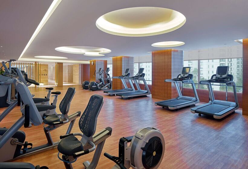 בית מלון כפרי Hilton Haikou