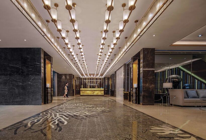 בית מלון כפרי Hilton Haikou