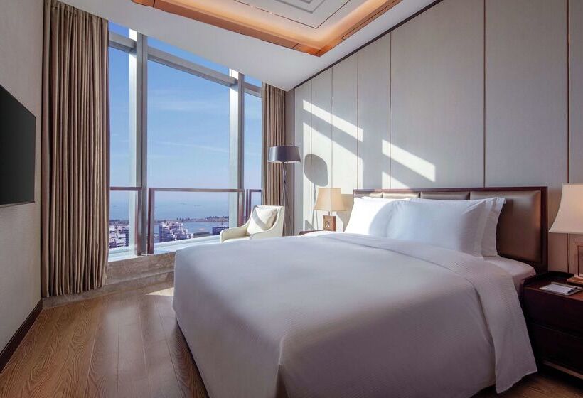 בית מלון כפרי Hilton Haikou