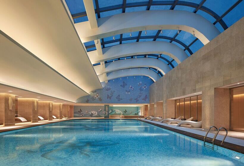 בית מלון כפרי Hilton Haikou