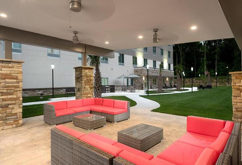 فندق Holiday Inn Express & Suites   Charlotte Airport, An Ihg