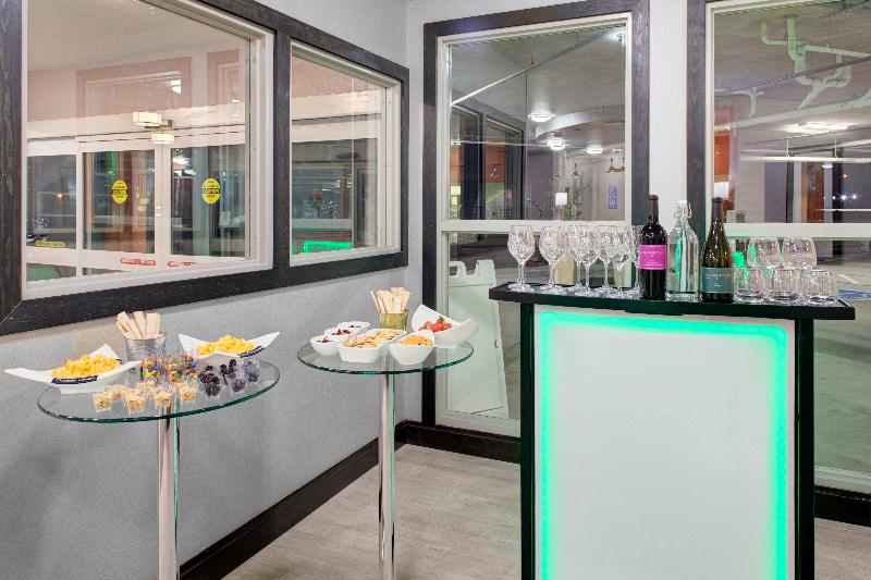 فندق Holiday Inn Windsor   Wine Country, An Ihg