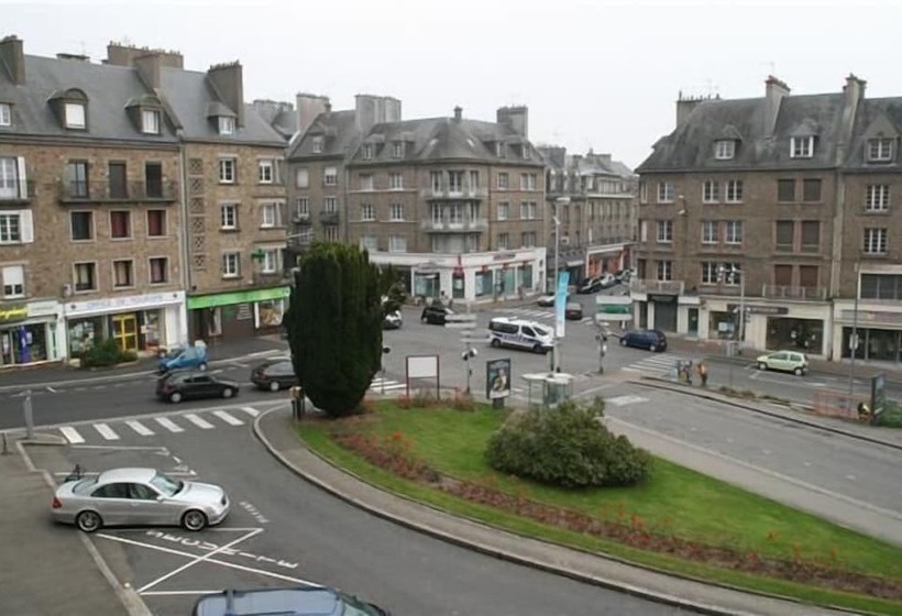 Отель Hôtel   Restaurant   Brasserie Saint Germain