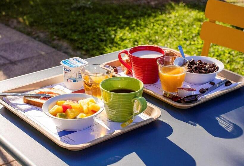 ホテル Ibis Budget Carcassonne Aéroport   A61