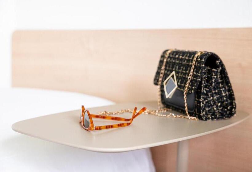 ホテル Ibis Budget Carcassonne Aéroport   A61