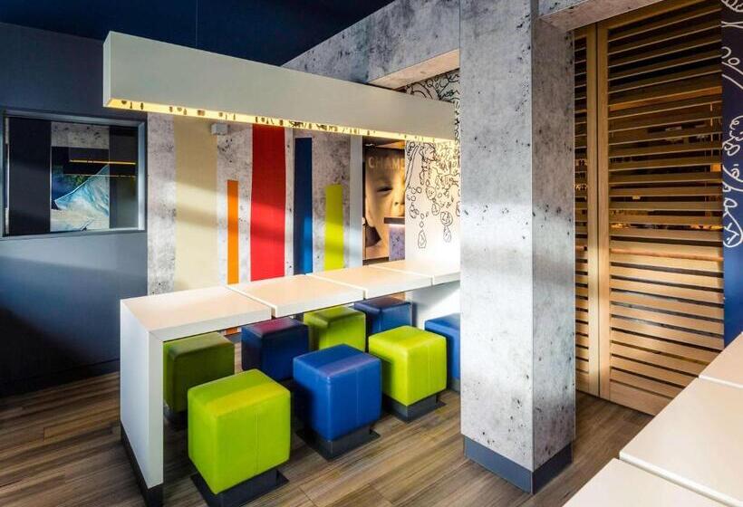 ホテル Ibis Budget Velizy