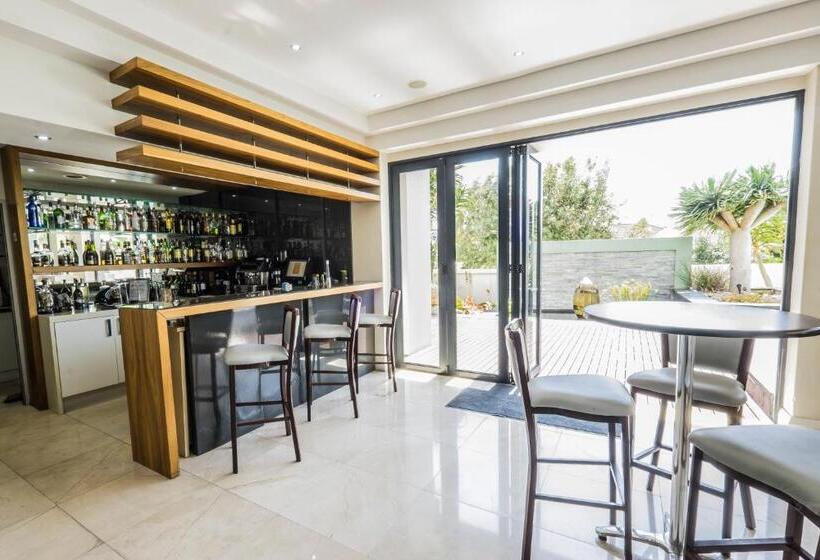 ホテル Isango Gate