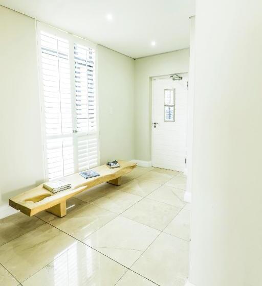 ホテル Isango Gate