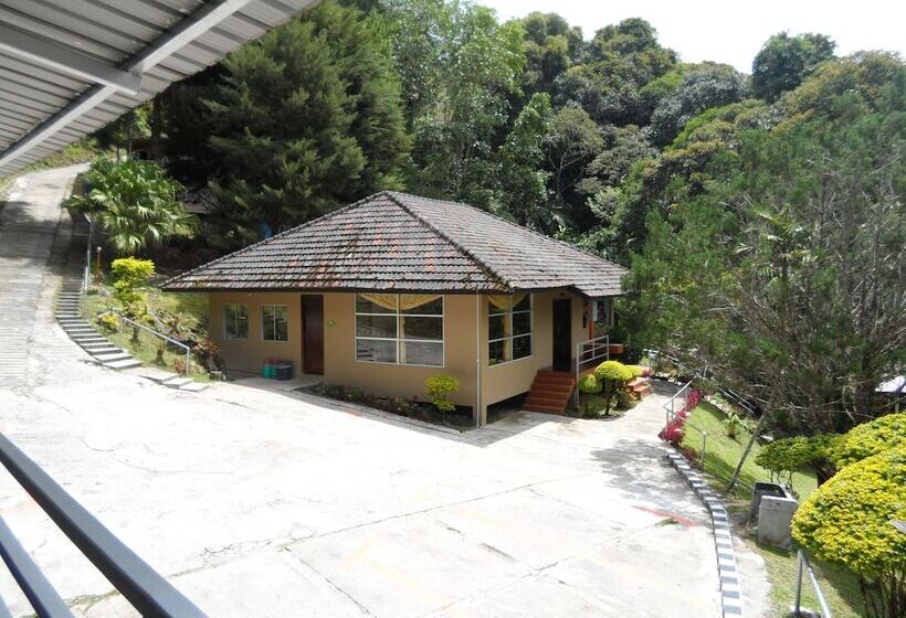 בית מלון כפרי J Residence