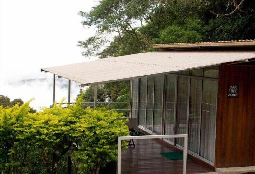 בית מלון כפרי J Residence