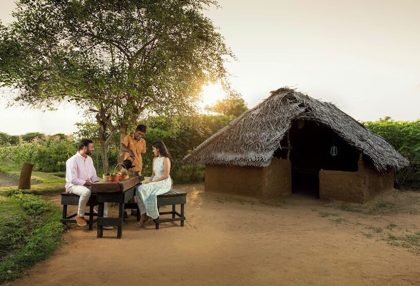 Отель Jetwing Jungle Lodge