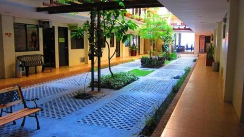 בית מלון כפרי Jp227 Residences