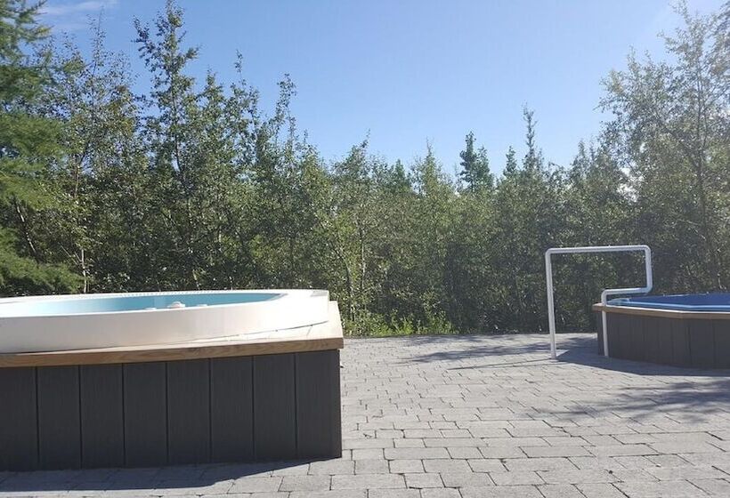 هتل Kjarnalundur Aurora Dream Lodges And Rooms