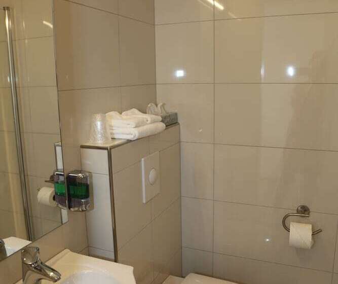 هتل Kjarnalundur Aurora Dream Lodges And Rooms