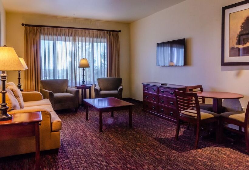 فندق Lodge At Feather Falls Casino
