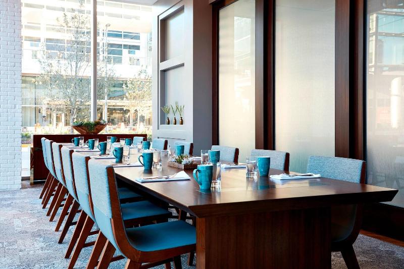 Отель Marriott Marquis Houston