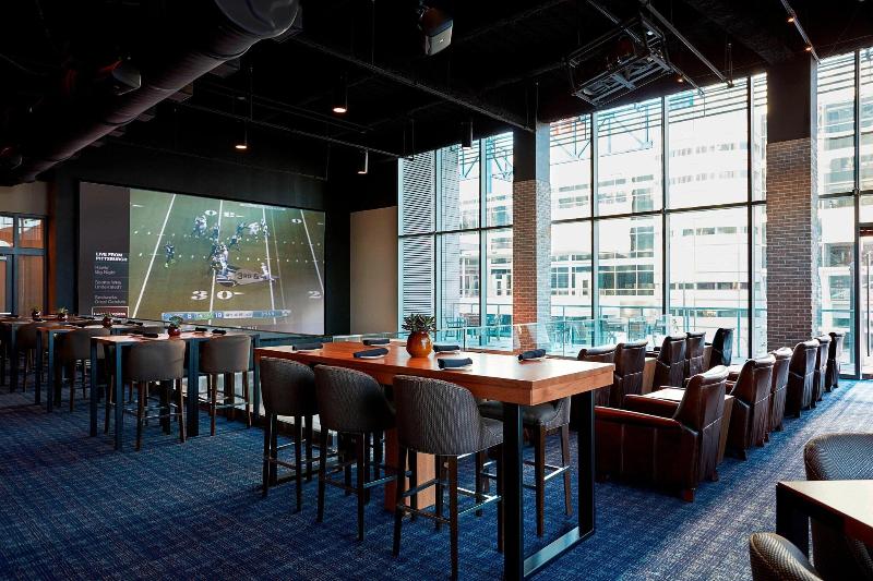 Отель Marriott Marquis Houston