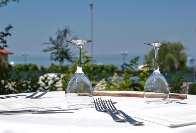 בית מלון כפרי Maximilian