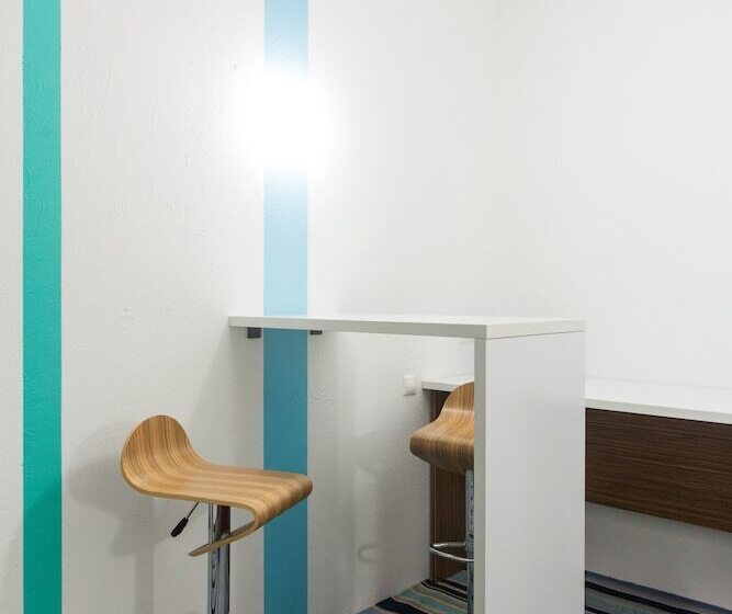 בית מלון כפרי Maxrooms Global Sky