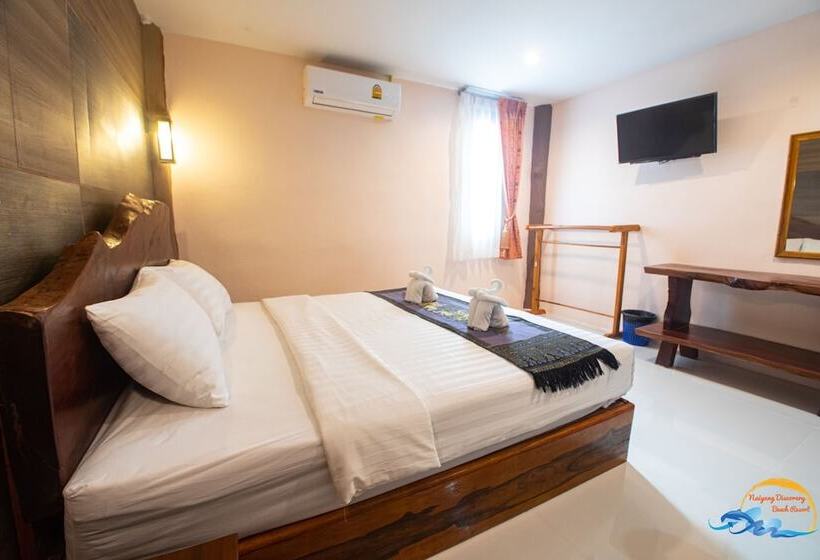 هتل Naiyang Discovery Beach Resort Sha