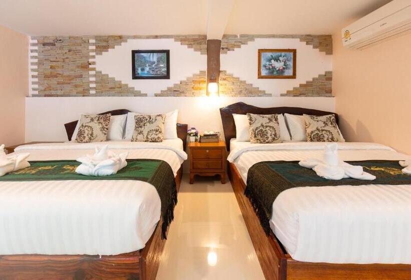 호텔 Naiyang Discovery Beach Resort Sha