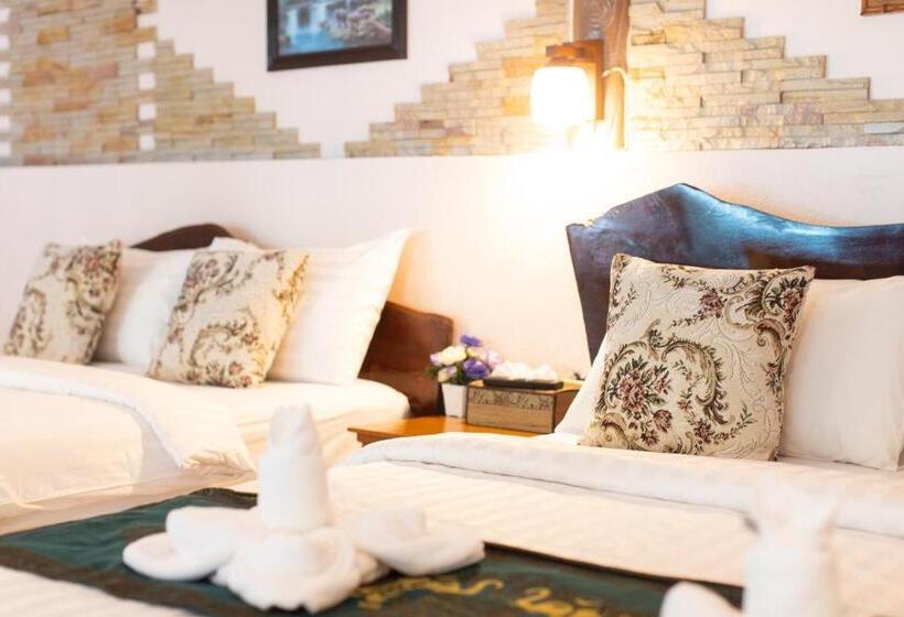 호텔 Naiyang Discovery Beach Resort Sha