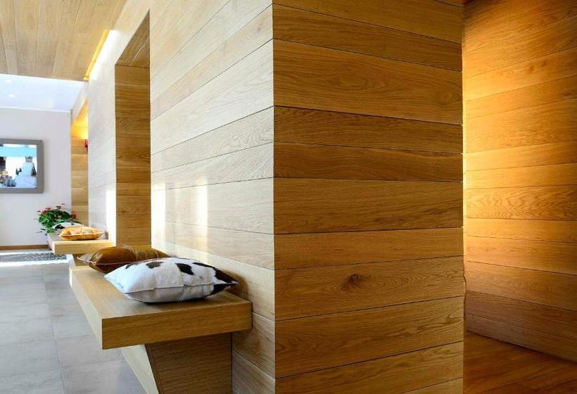 هتل Nido Dell Aquila