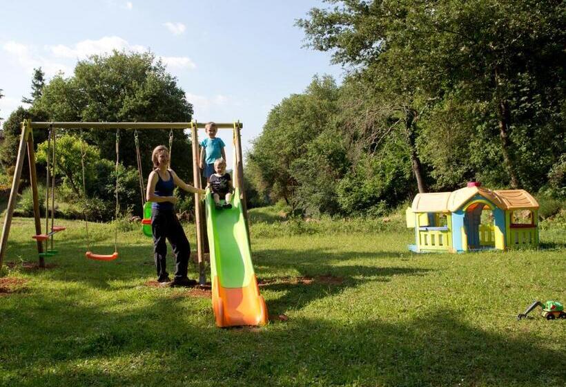 Отель Novelleto