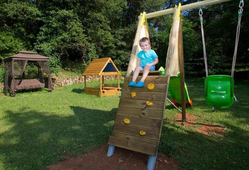 Отель Novelleto