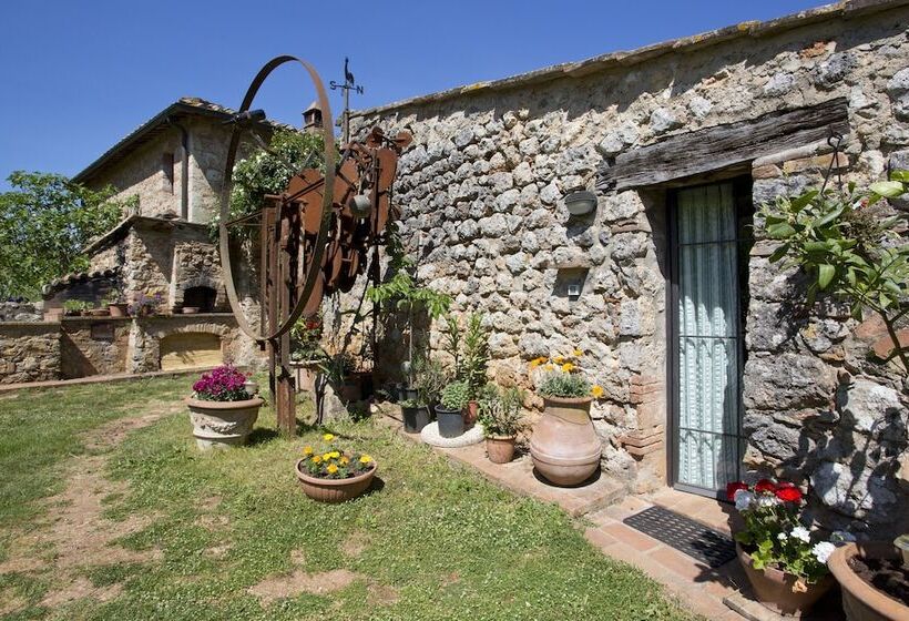 Отель Novelleto