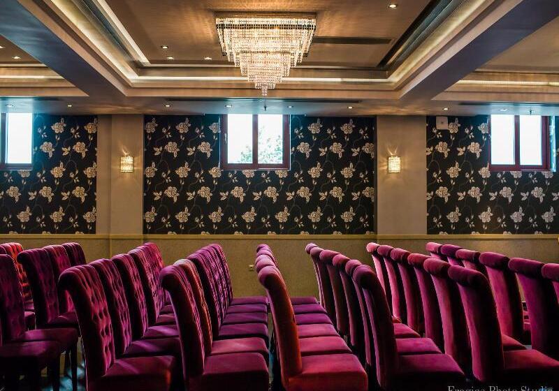 فندق Odyssey Boutique