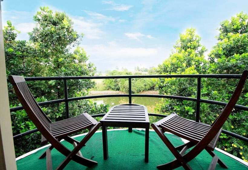 فندق Opulent River Face