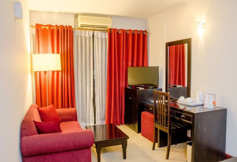 فندق Opulent River Face