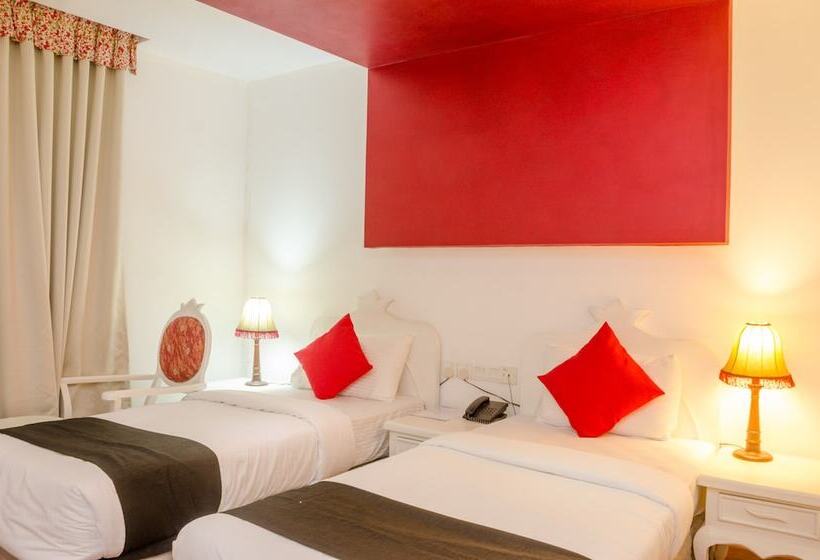 فندق Opulent River Face