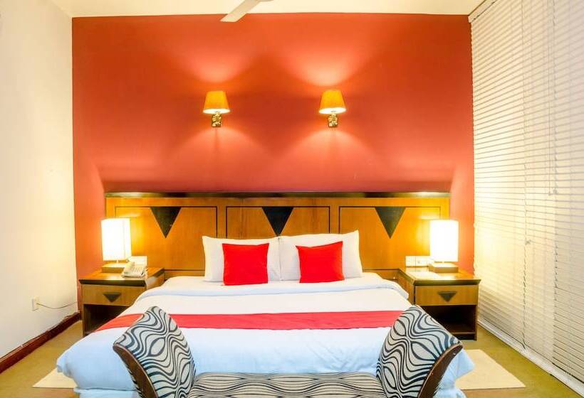 בית מלון כפרי Opulent River Face