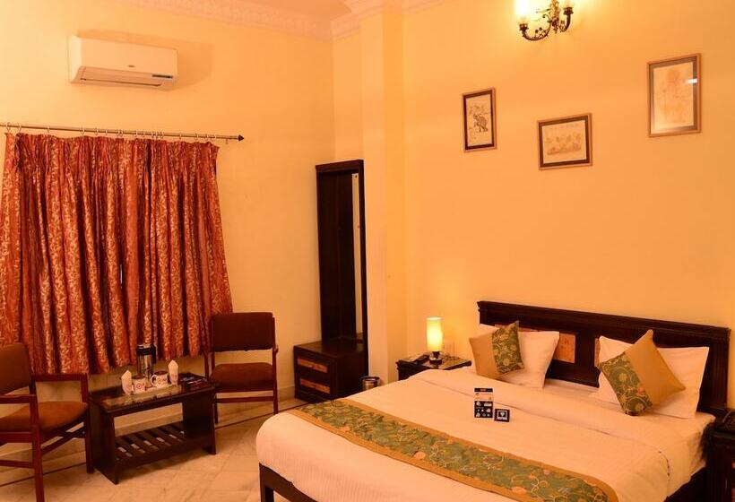 Отель Oyo Premium Civil Lines Kota