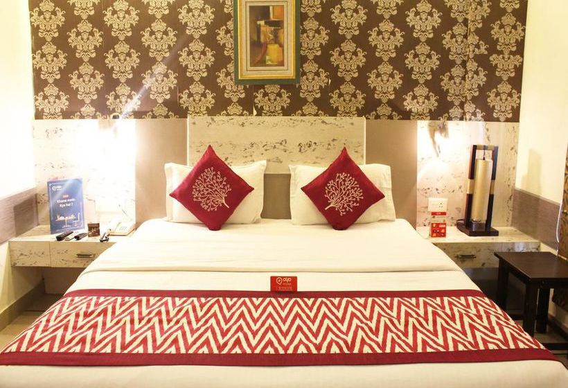 Collection O 2356 Hotel Gian Residency