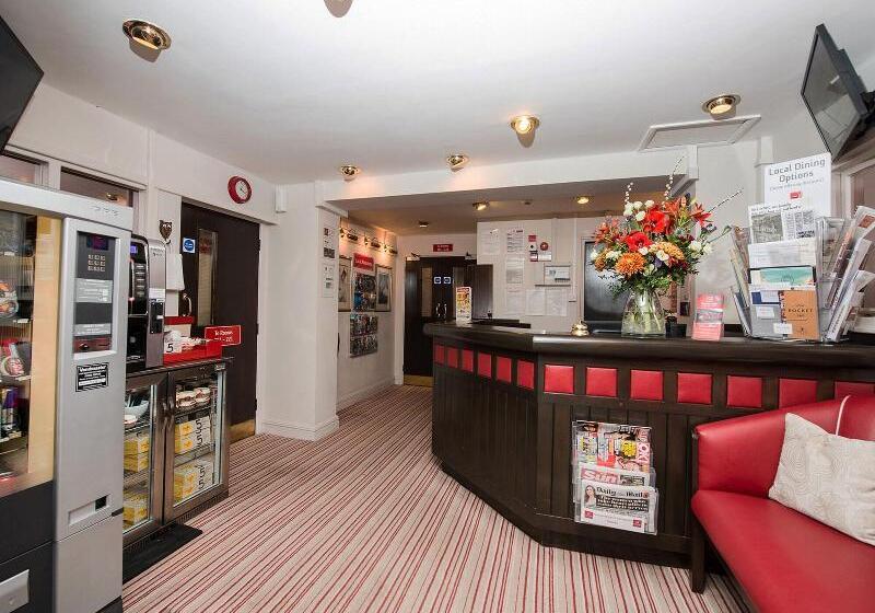 酒店 Peartree Lodge Waterside