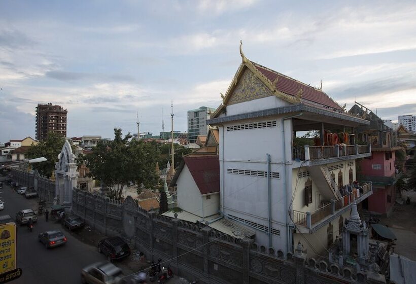 فندق Rachana Hostel