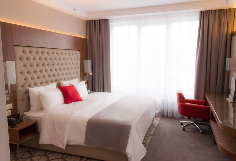 هتل Ramada Plaza By Wyndhamvoronezh City Centre