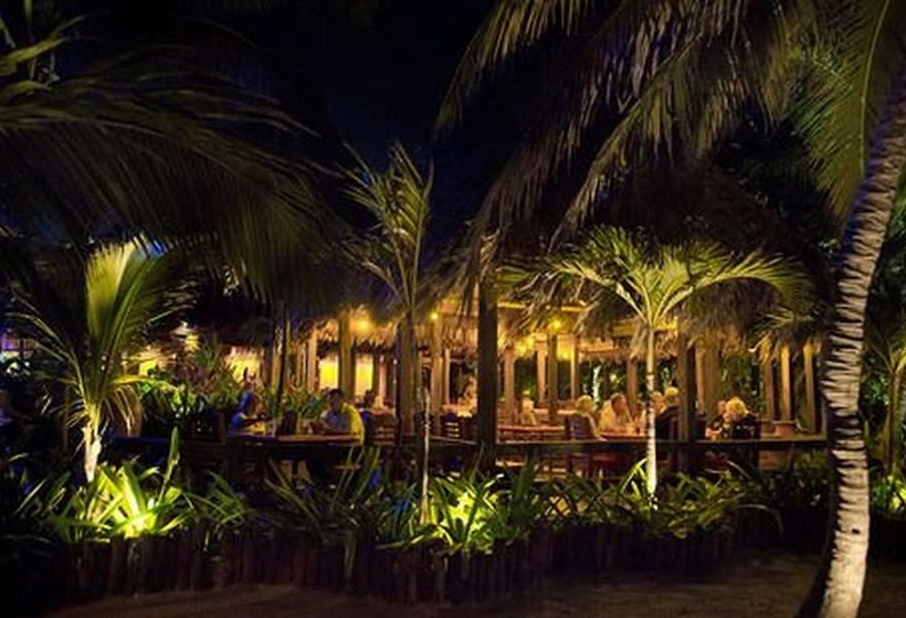 בית מלון כפרי Ramon's Village Resort