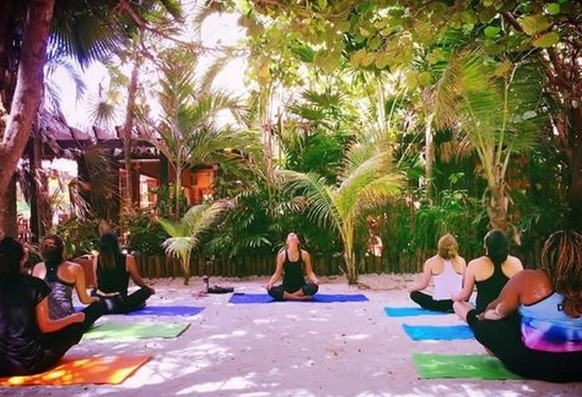 בית מלון כפרי Ramon's Village Resort