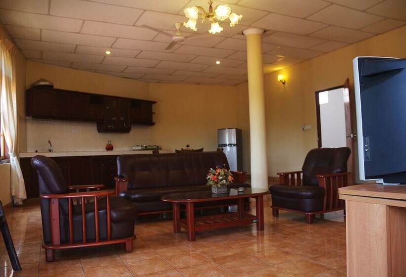 בית מלון כפרי Red Rose